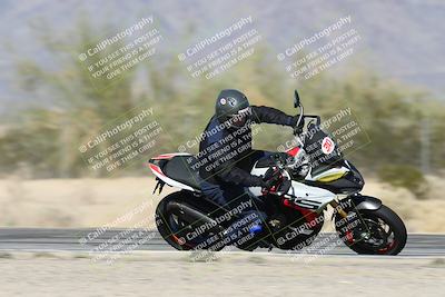 media/Dec-01-2025-Moto Forza (Mon) [[2daa91e15f]]/2-Intermediate Group/Session 3 (Turn 7 Inside Pans)/